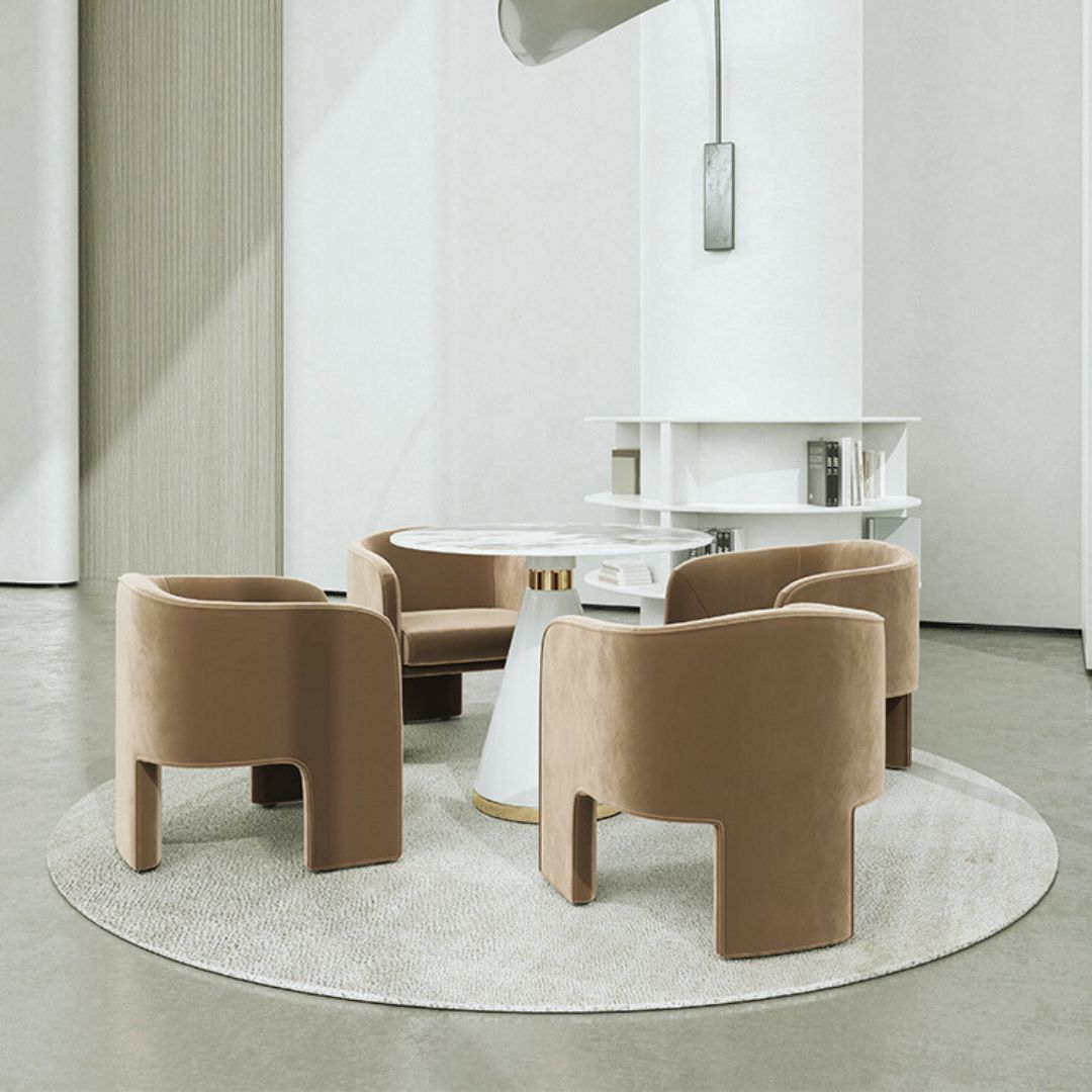 Bloed_loungestol_med_tre_ben