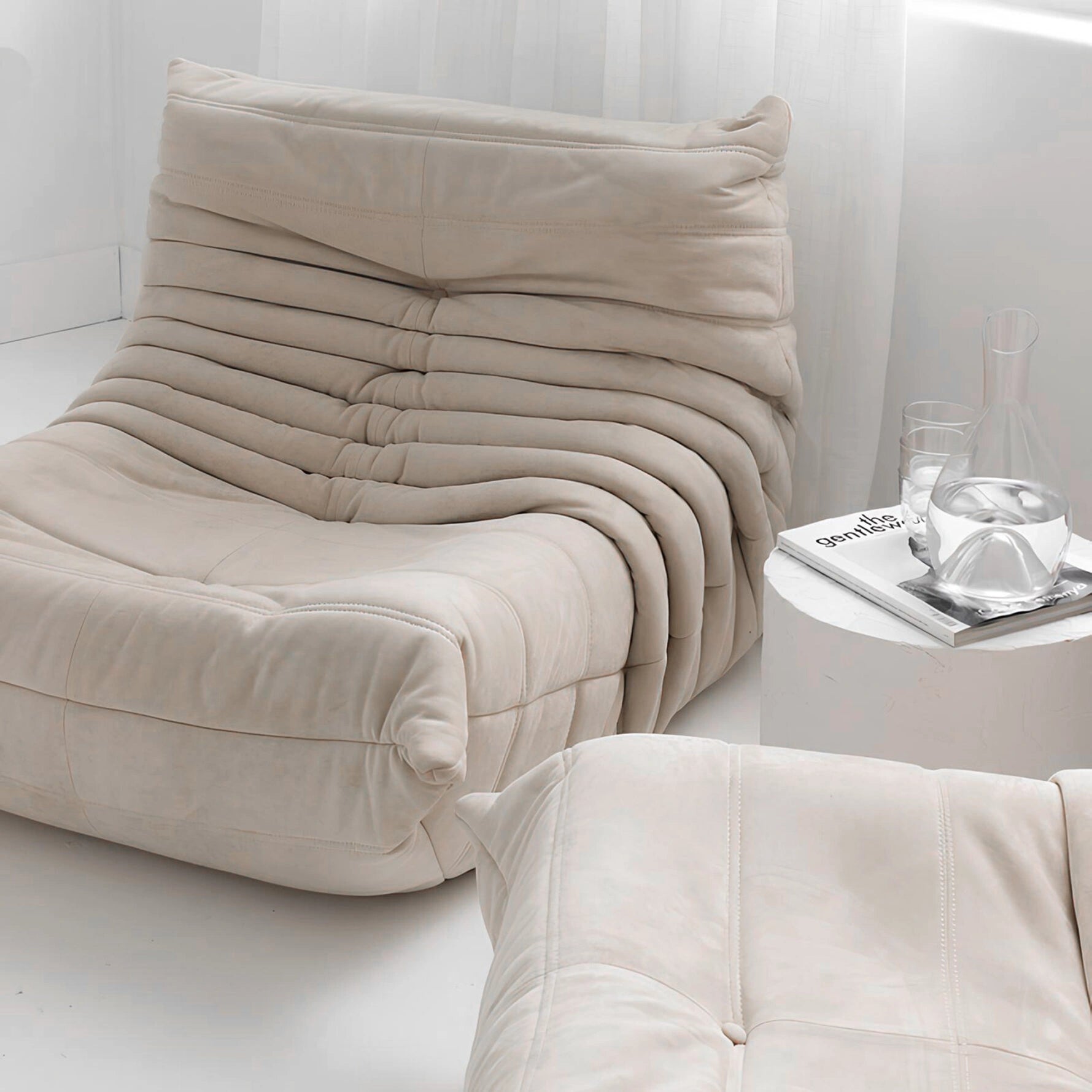 Caterpillar_i_Ruskind_Creme_3