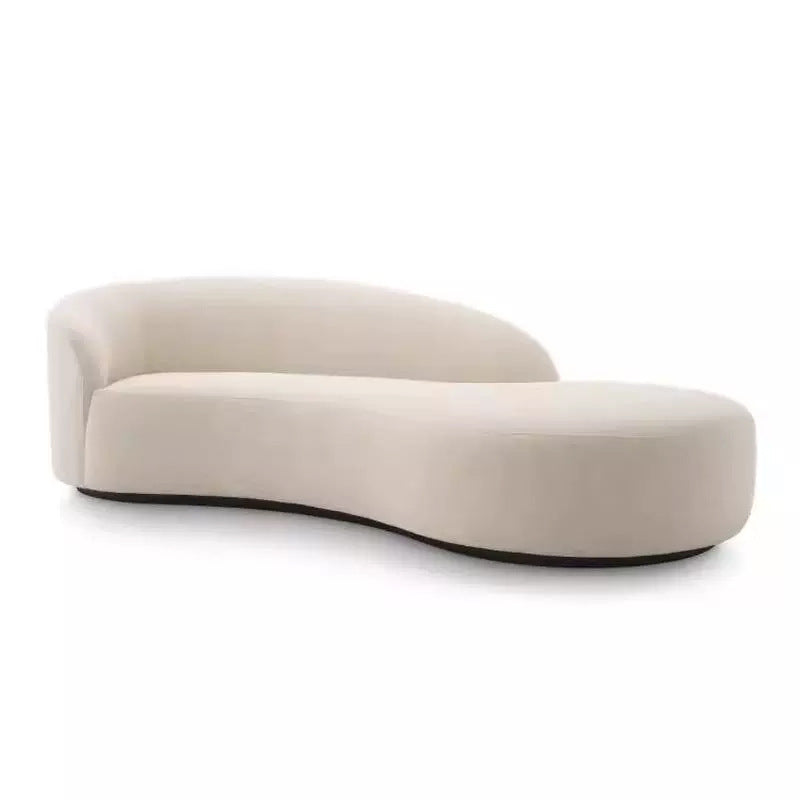 Læggesofa i flot lyst materiale