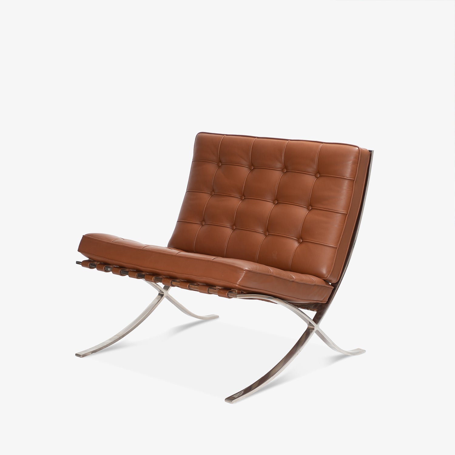 Loungestol_i_Brun_Laeder_og_Krydsformet_Kromstel