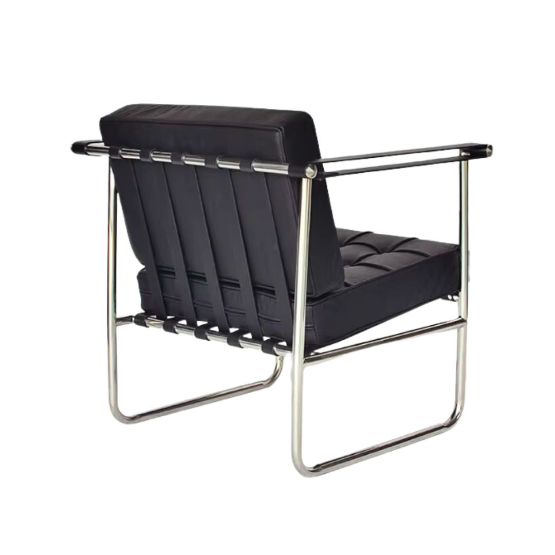 Loungestol_i_Sort_Laeder_Og_Stal