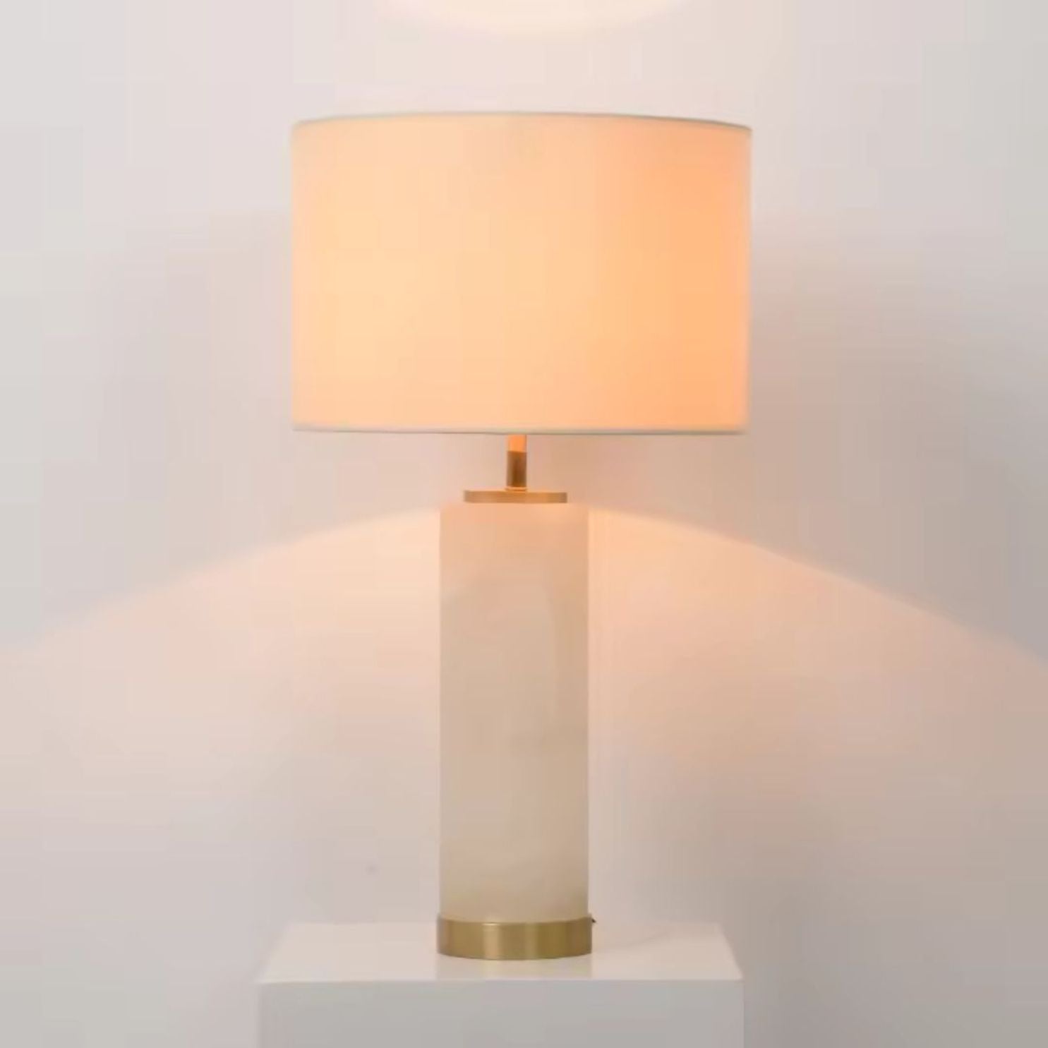 Table_Lamp_Alabaster