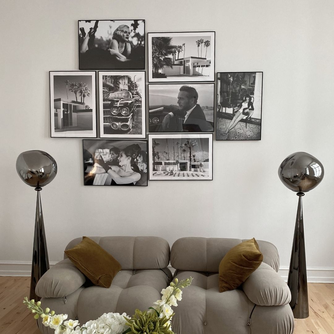 Signerede limited edition-fotografier af Helena Christensen indrammet i sort aluminiumsramme med akrylglas.