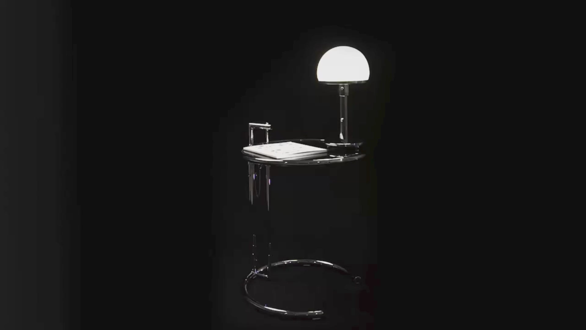 Sidebord_Rundt_i_Glas_Og_Staal